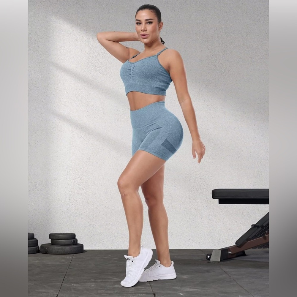 Athletic Shorts - Picture 3 of 4